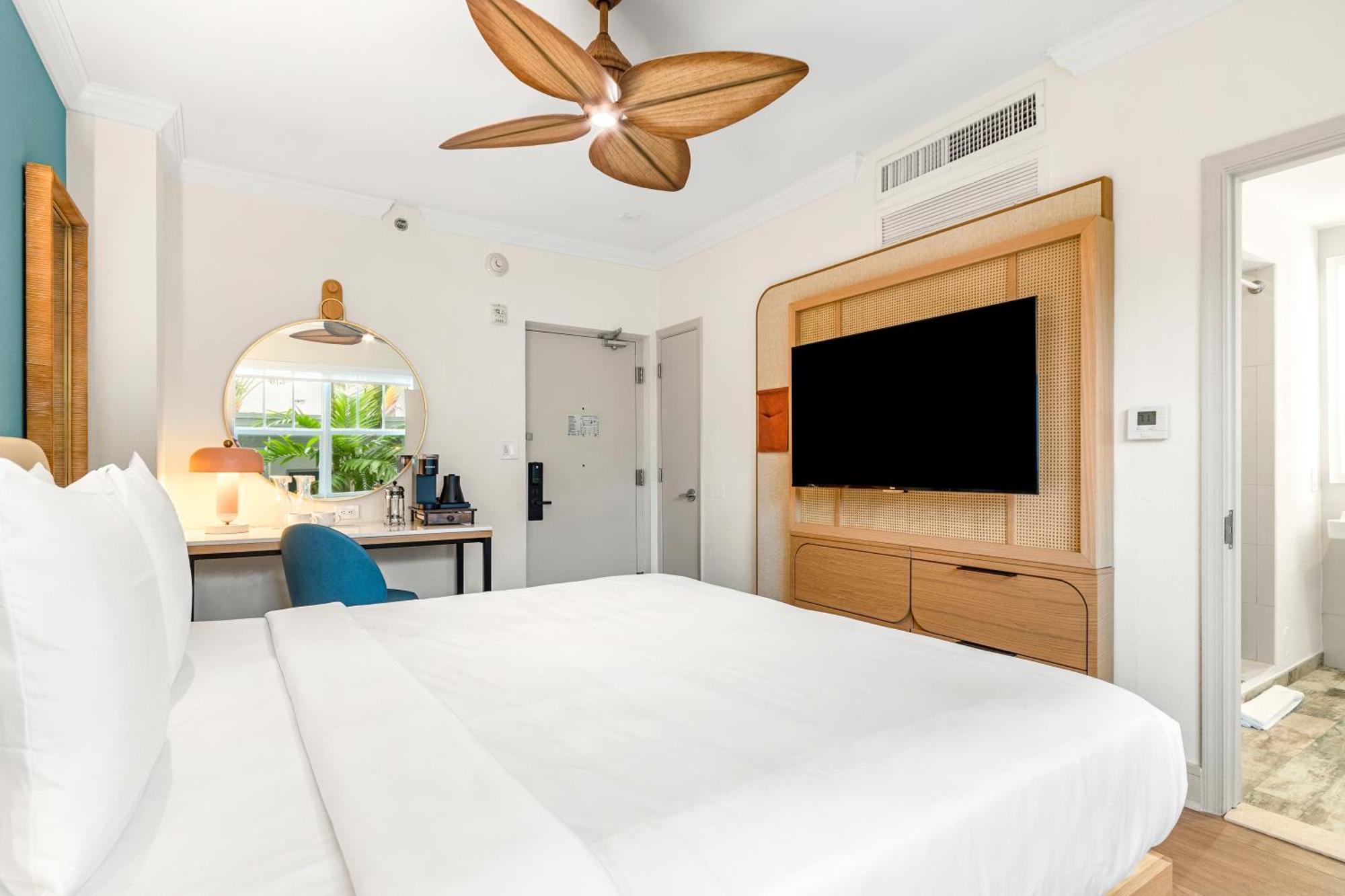Aloha Fridays Hotel Маями Бийч Екстериор снимка